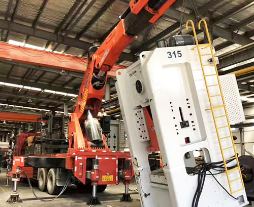 沂南附近随车吊出租，轻松解决运输难题