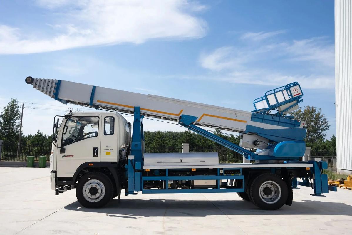 沂南云梯上料车租赁费用